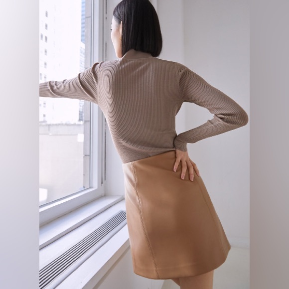 Babaton Modern Vegan Leather Mini Skirt - Picture 7 of 8